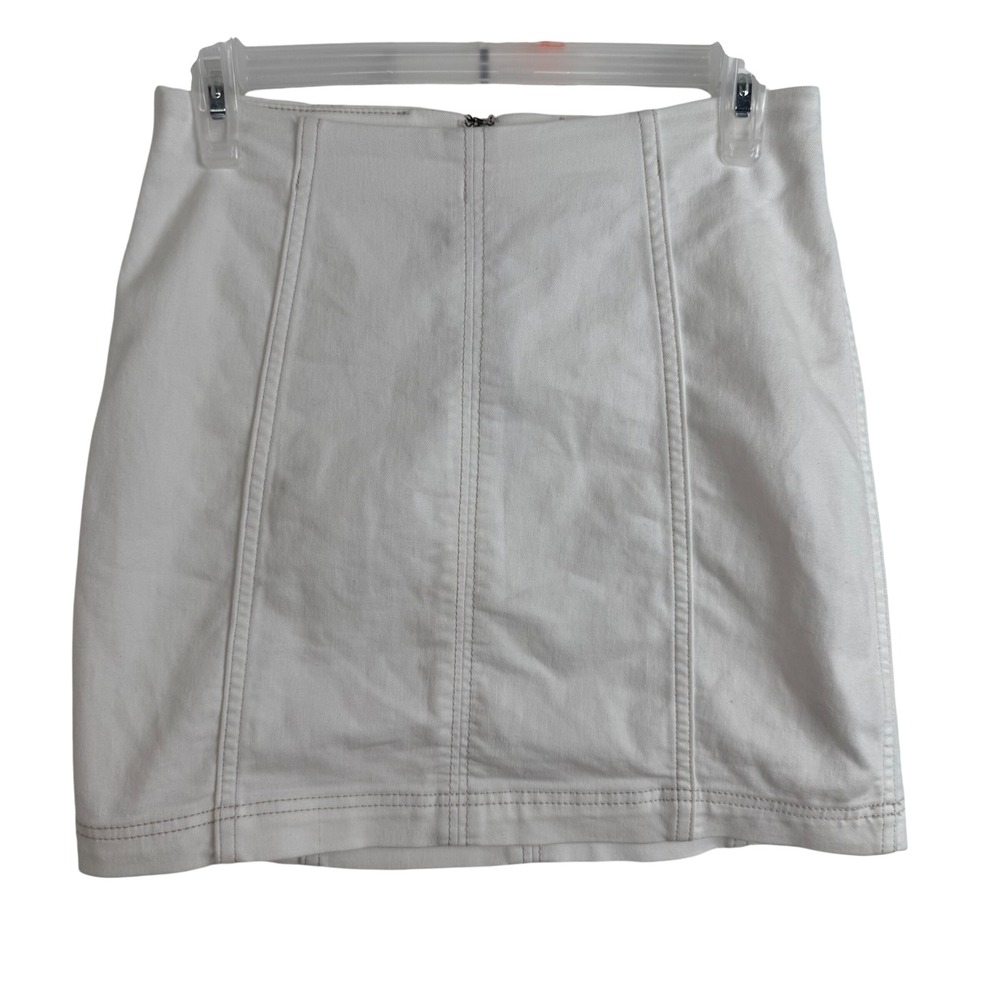 Free People White Denim Mini Skirt Size 6 Clean Girl Tenniscore Coastal Chic